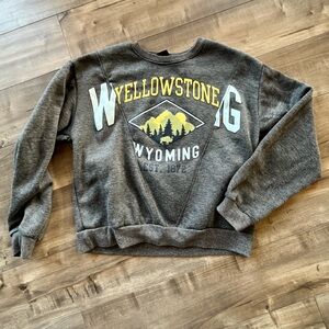 Gray Yellowstone Graphic Women's Sweatshirt